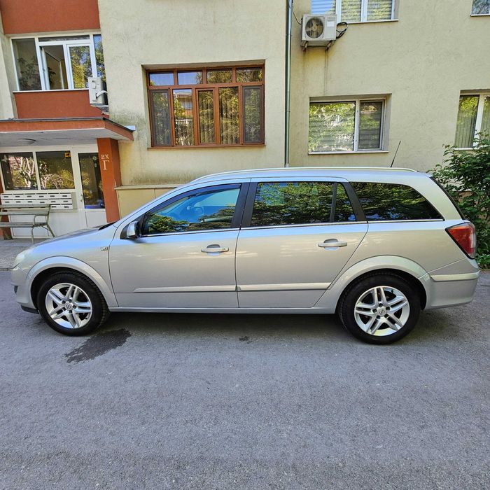 Opel Astra 1,6 бензин, 2009 г.