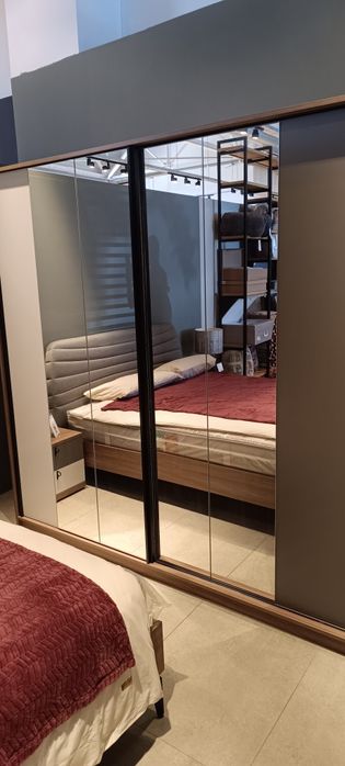 Гардероб с плъзгащи врати ENZA HOME