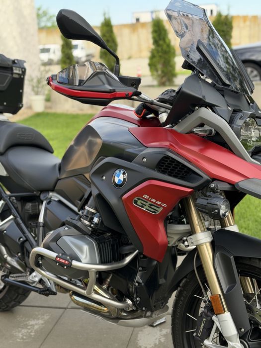 BMW R 1250 GS cu TVA deductibil