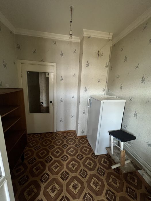 Карасу 6 Авайхон 2-ком /4 /5 возле магазина Стекляшка