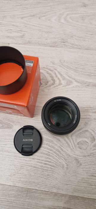 Sony 85mm 1.8 FE nou în garanție