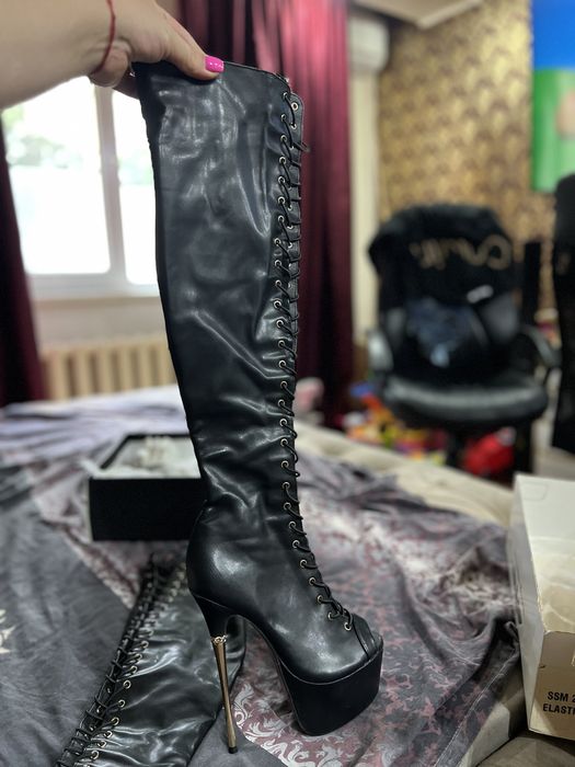 Cizme cu toc marimea 35