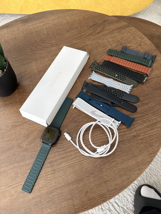 Apple Watch Series 10 – 46 mm – Full Box + 9 brățări