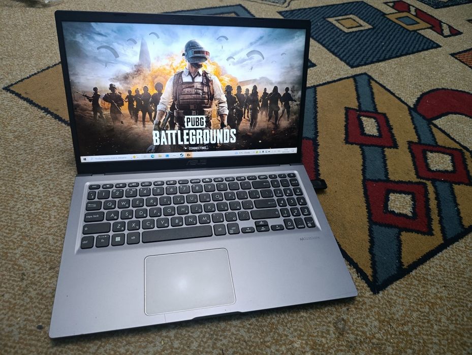 Ноутбук ASUS 8/256