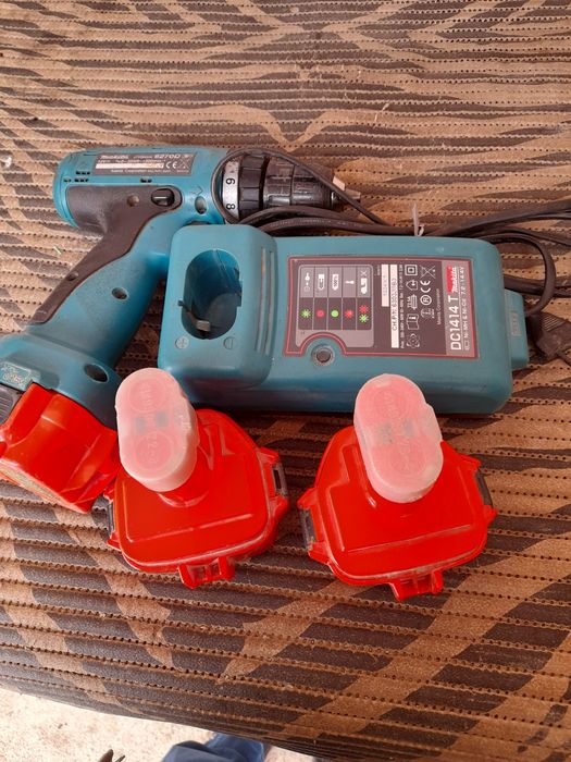 Masina de insurubat MAKITA 6270D