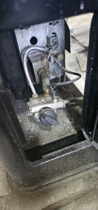 Eron pechka , ishlatilgan, prapanda ishlaydi