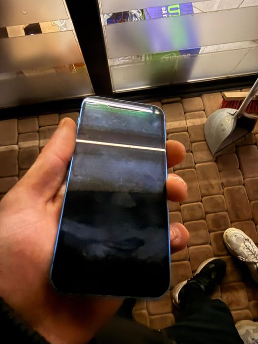 Vand iphone 13 128 gb impecabil !