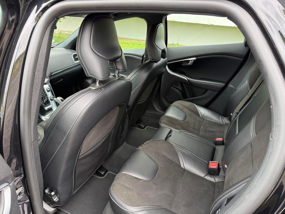 Volvo V40 R-Design 2016 Bi-Xenon 2.0  euro6