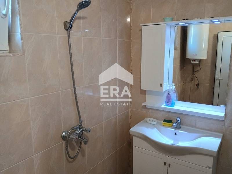 Дава се под наем Етаж от къща в Варна, Аспарухово - 100 кв.м за 714 € - Снимка #6