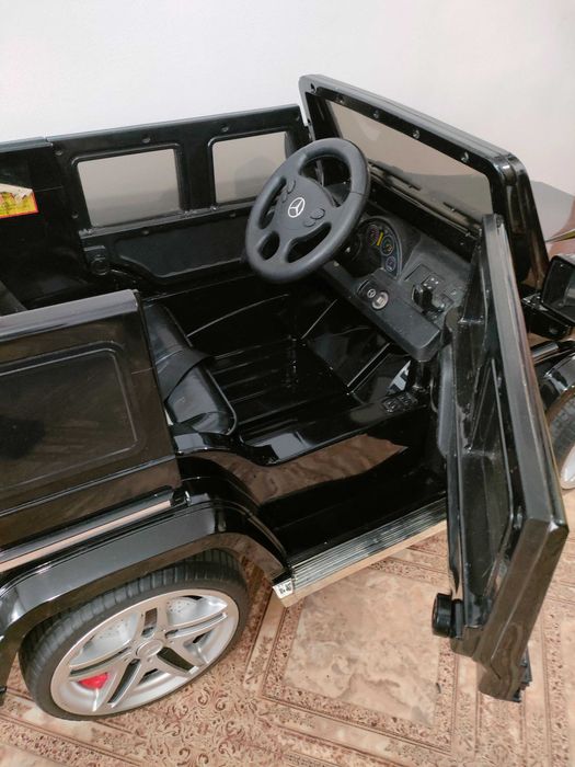 Продам детский электромобиль