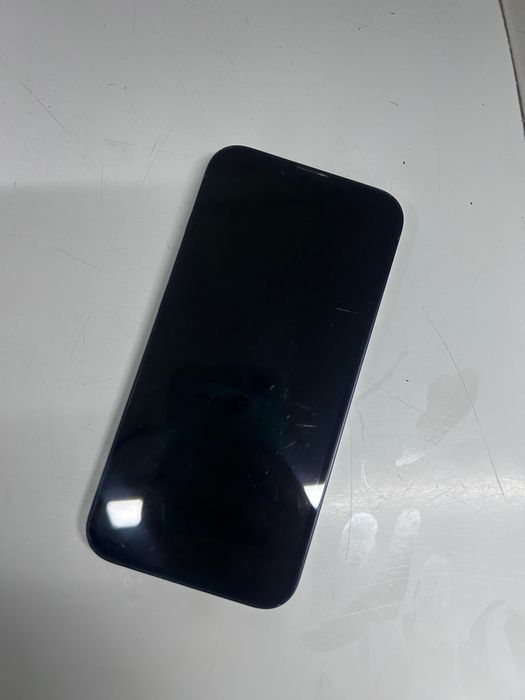 iPhone 14 темно синний цвет