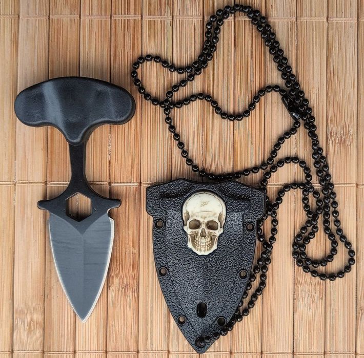 Малко ножче за носене на врата /ударна кама/