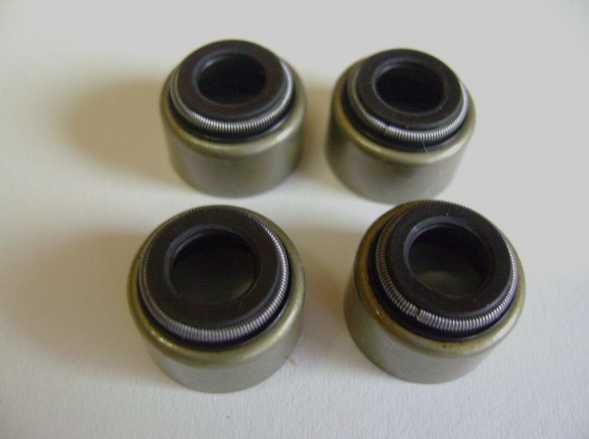 Изпускателни и Всмукателни Клапани за Yamaha XT600 TT600R XTZ600