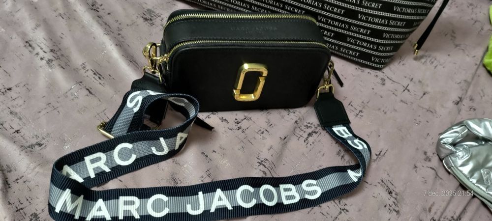 Michael Kors  Victorias Secret, Marino Orland Marc Jacobsi