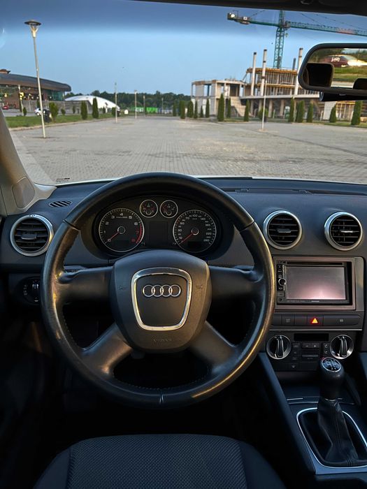 Audi A3 8PA • 1.6 MPI • Manual • 2009