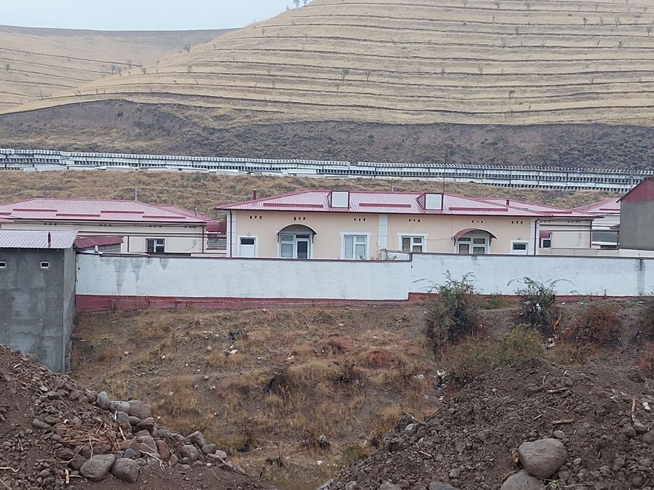 Коттедж. Дача. Наъмунали 2 хонали ховли уй-жой.