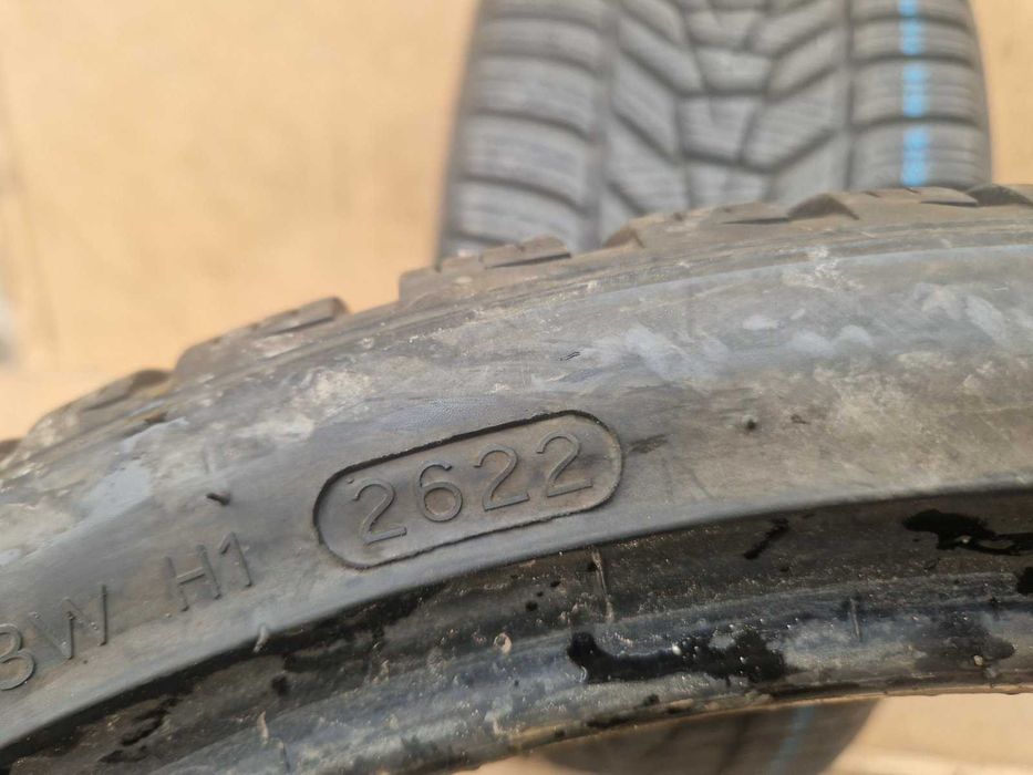 2 Hankook R20 235/35
Зимни гуми 
DOT2622