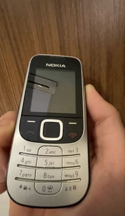 ИДЕАЛЕН!Nokia c2330-2