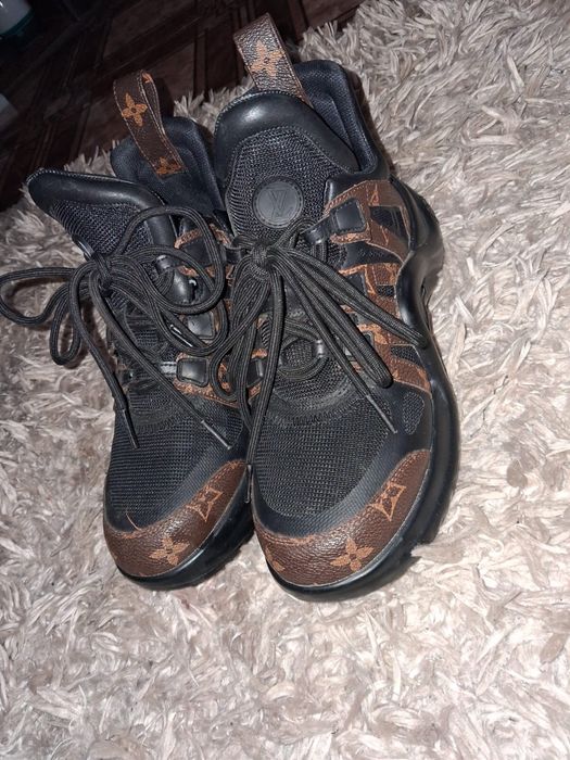 Adidasi Louis Vuitton