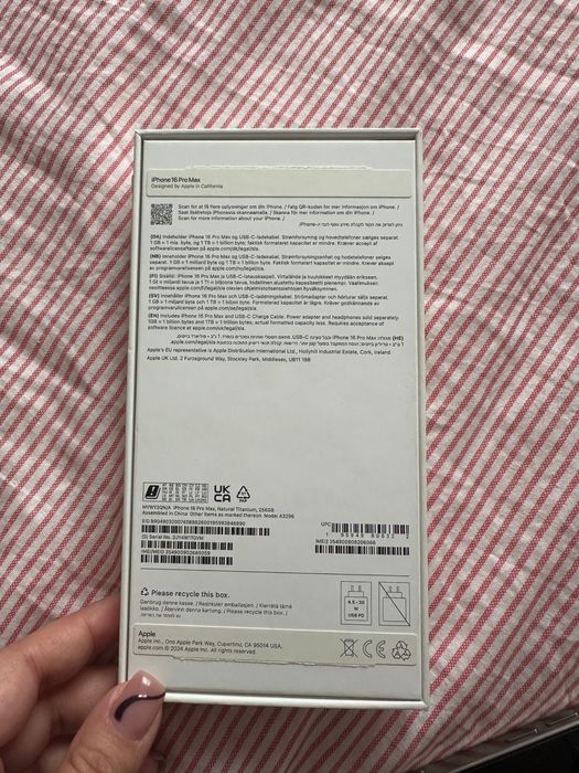 Vand Iphone 16 Pro Max 256 GB