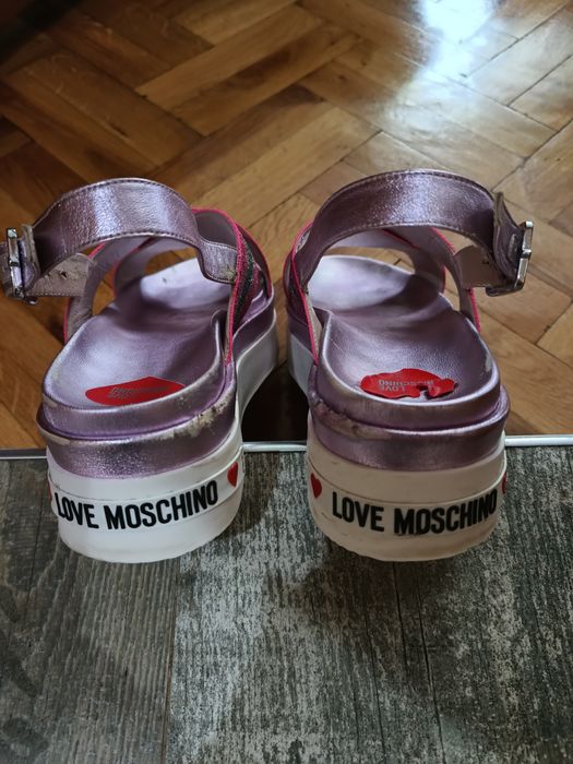 Оригинално сандали Love Moschino