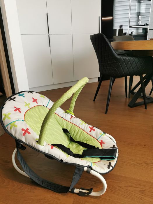 Balansoar pentru bebeluși