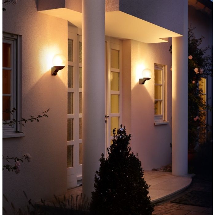 Aplica exterior cu senzor de miscare infrarosu