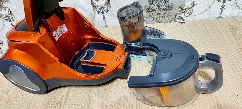 пилесос LG Kompressor