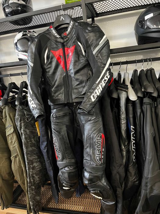 Кожен мото екип DAINESE /ARMR Racing,48 S/M ,2 части ,гърбица,протектори