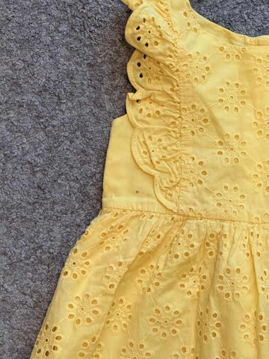 Rochie H&M cu broderie englezească