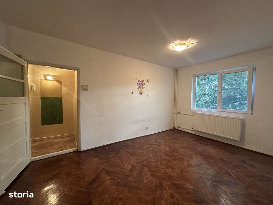Agentia imobiliara VIGAFON vinde garsoniera Vest-Aurora