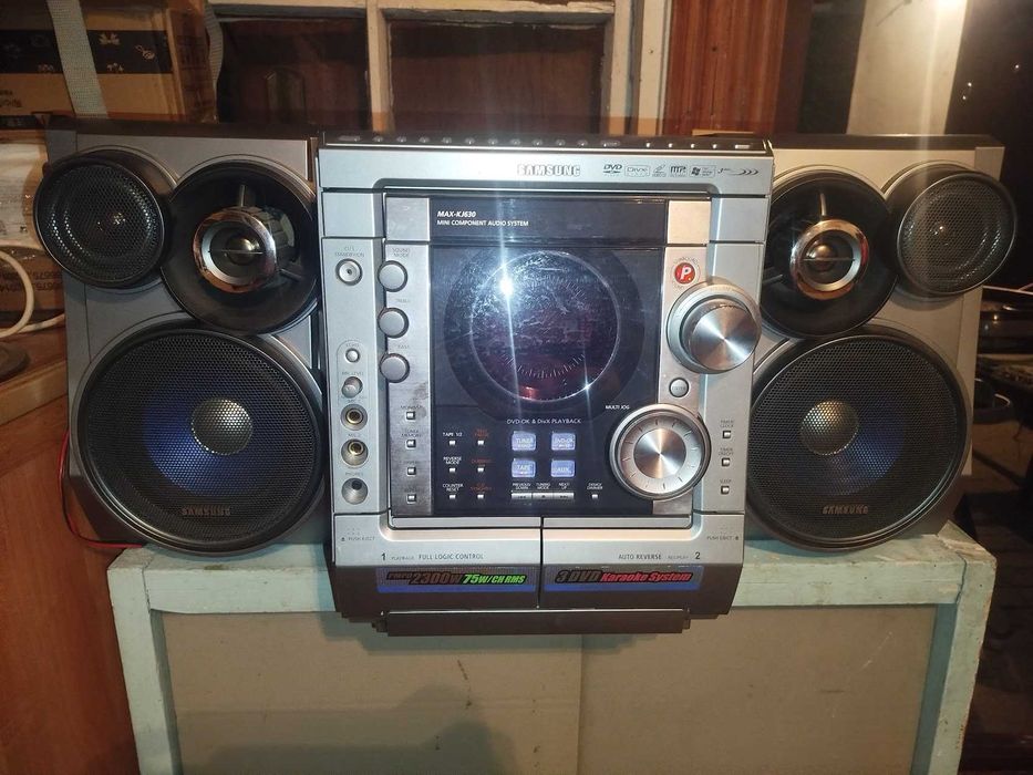 Samsung MAX-KJ630 + колонки + пульт