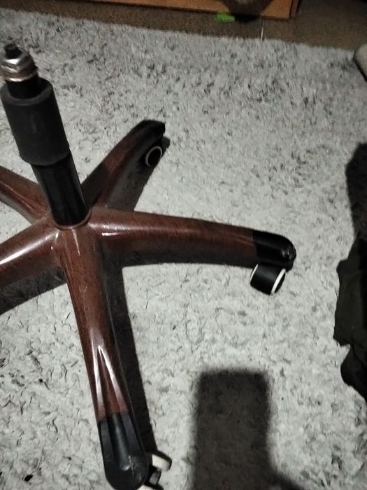 Крестовина от стула.