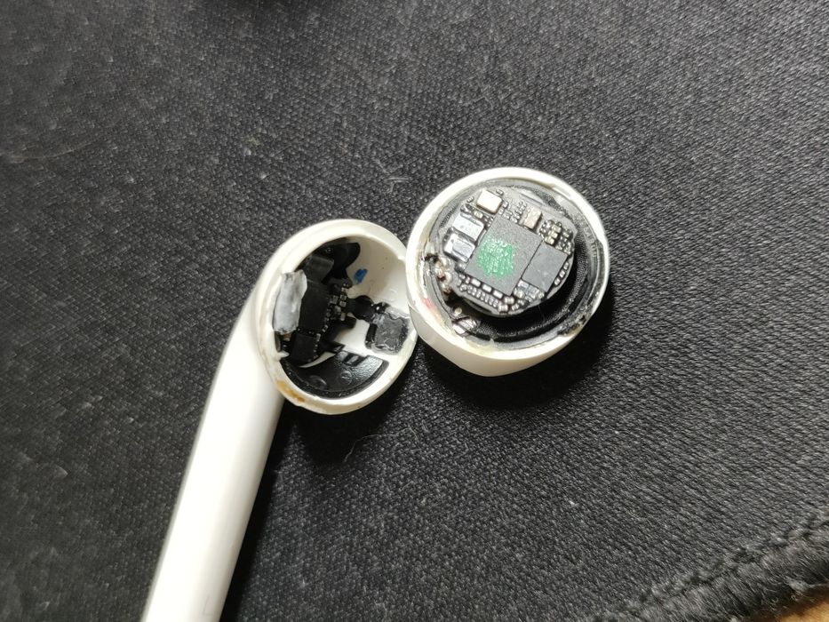 Продаю подурабочие Air pods