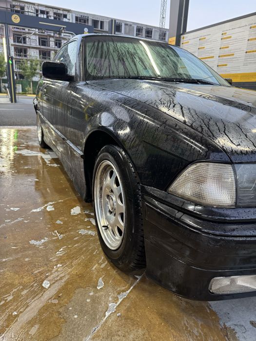 BMW 3 Series 1993 — imagine 3