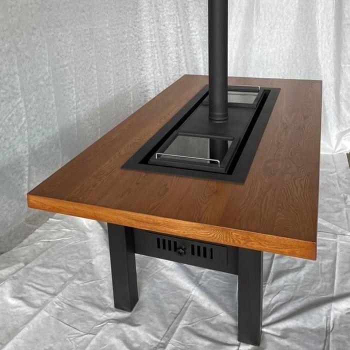 Masă interior / exterior cu grătar “Gentlemen’s Grill”