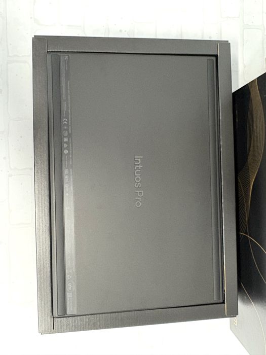 Tableta Grafica Wacom Intuos Pro Large  cu Pen 2025, Noua Sigilata!