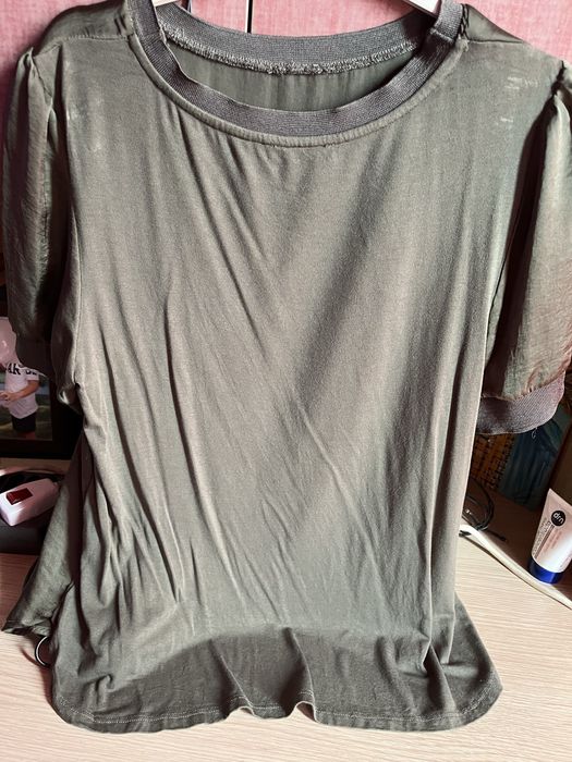 Дамски ризи с дълъг и с къс ръкав