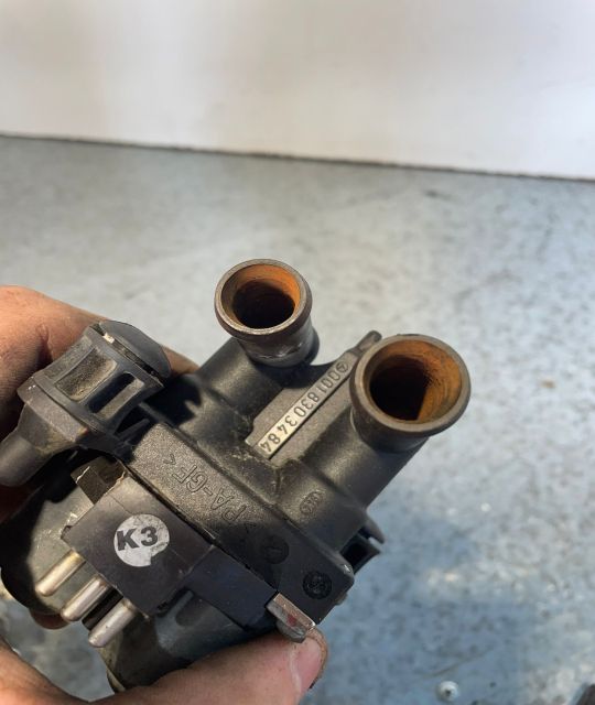 Pompa apa 001 830 3484 Mercedes-Benz C-Class W202/S202