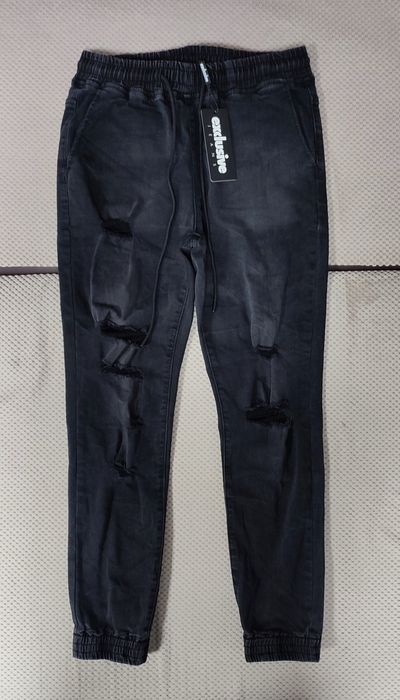 Продавам Панталони и дънки