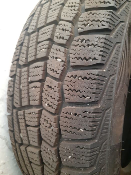 Продам зимние шины