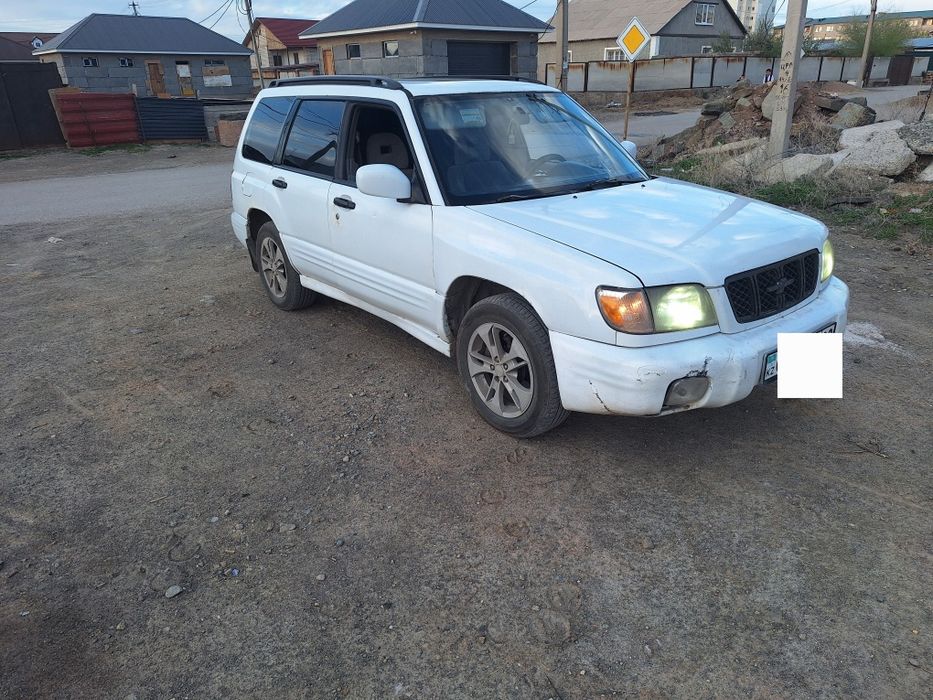 Субару форестер .