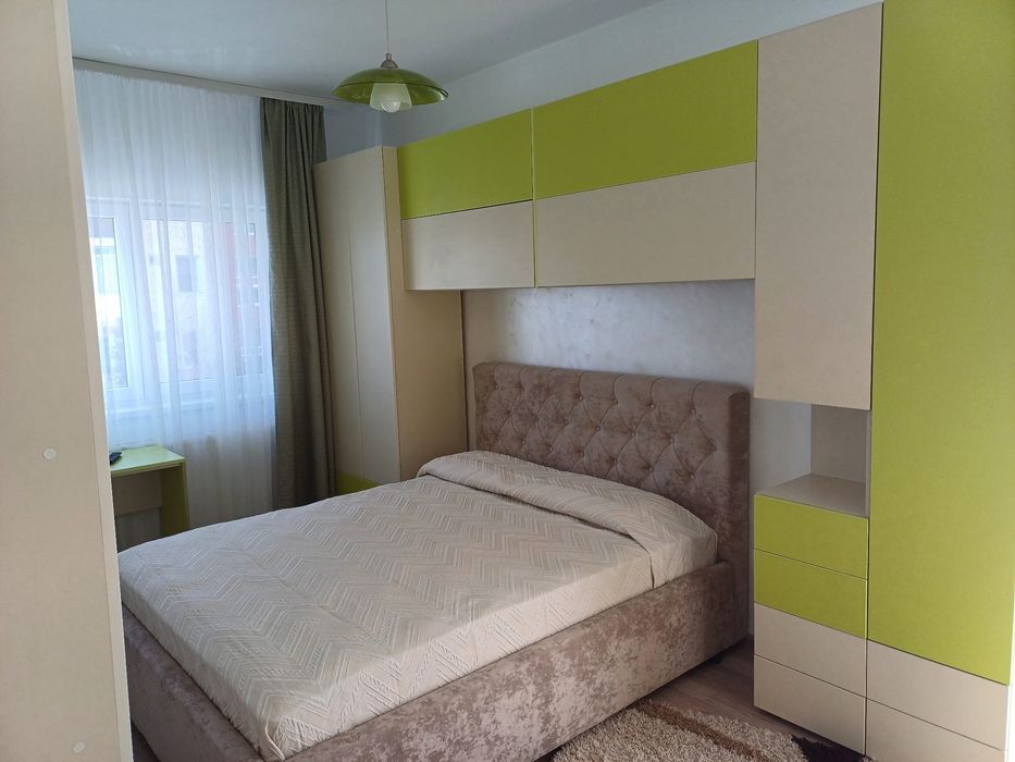 Apartament de închiriat în Tractorul