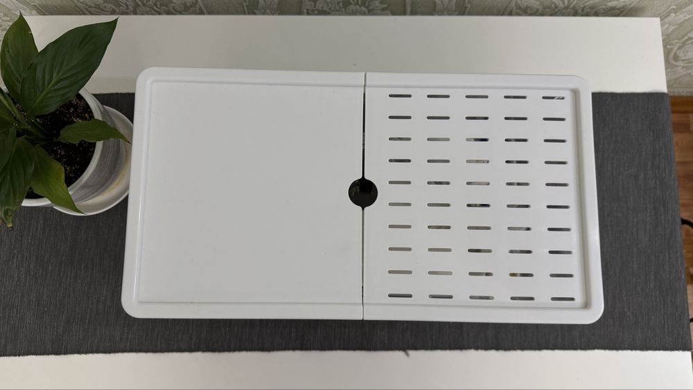 Продам аквариум поюластиковый для черепах.