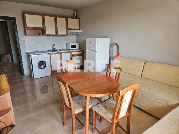 Продава се Двустаен апартамент в Поморие - 62 кв.м за 1500 €/кв.м - Снимка #2