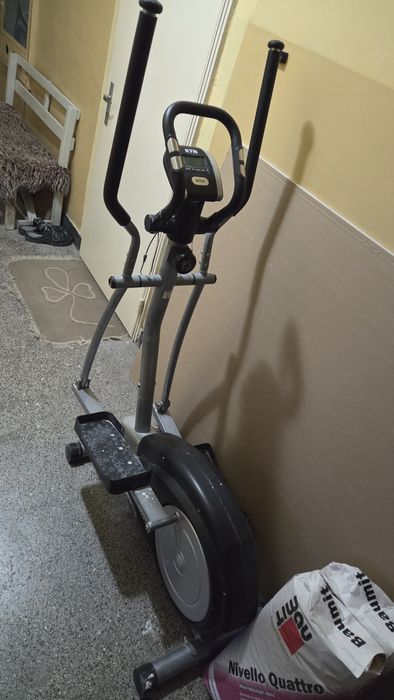 Продавам кростренажор