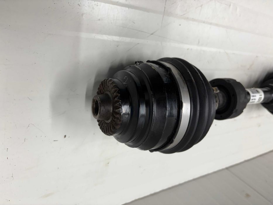 Предна лява полуоска БМВ Ф40 Ф44 Ф45 Х1 Ф48 Х2 Ф39 Мини Кънтримен