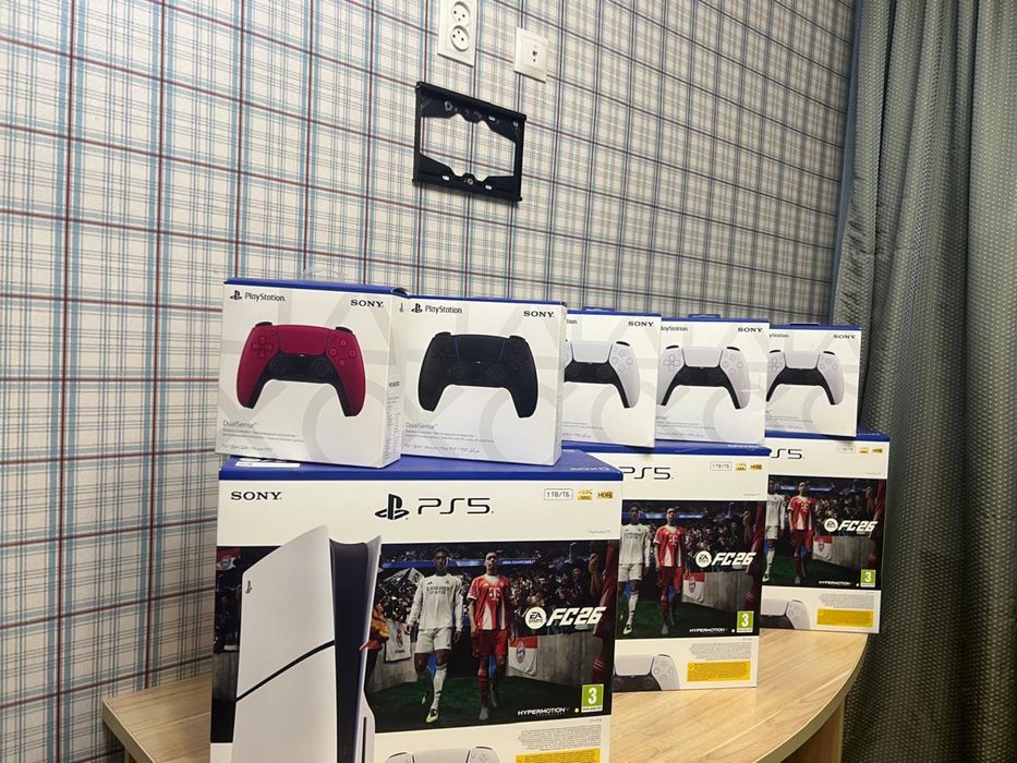 PS 5 новый с фифой 2026