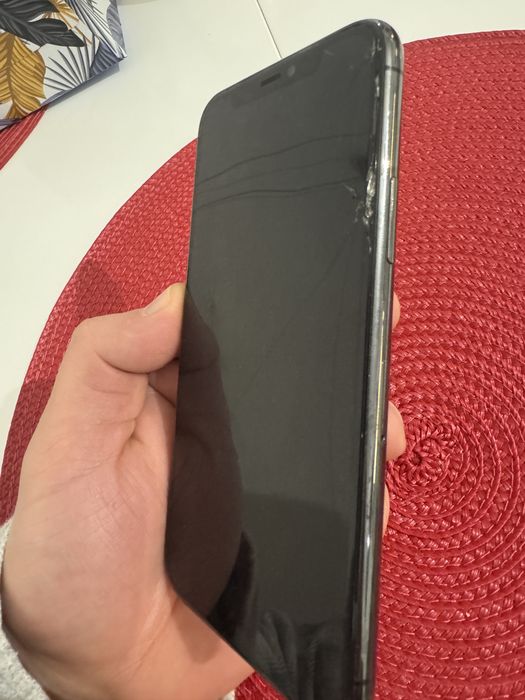 Vand Iphone 11 Pro 64 GB