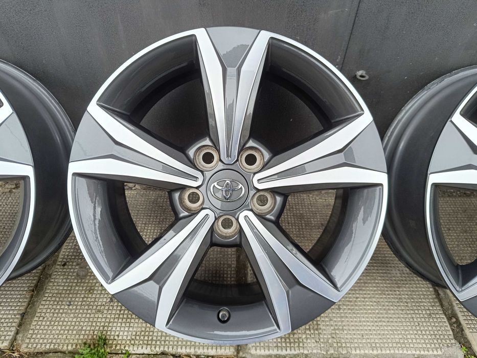 ОРИГИНАЛНИ джанти 17 цола 5x114,3 ТОЙОТА / TOYOTA + датчици 6,5J ET45